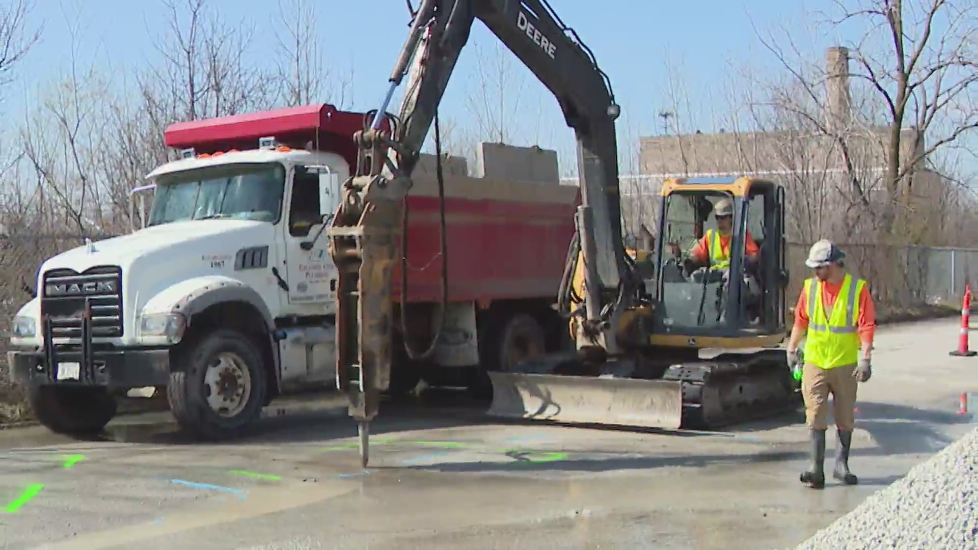 Crews in Dixmoor conduct repairs after 3 water main breaks in 24 hours ...