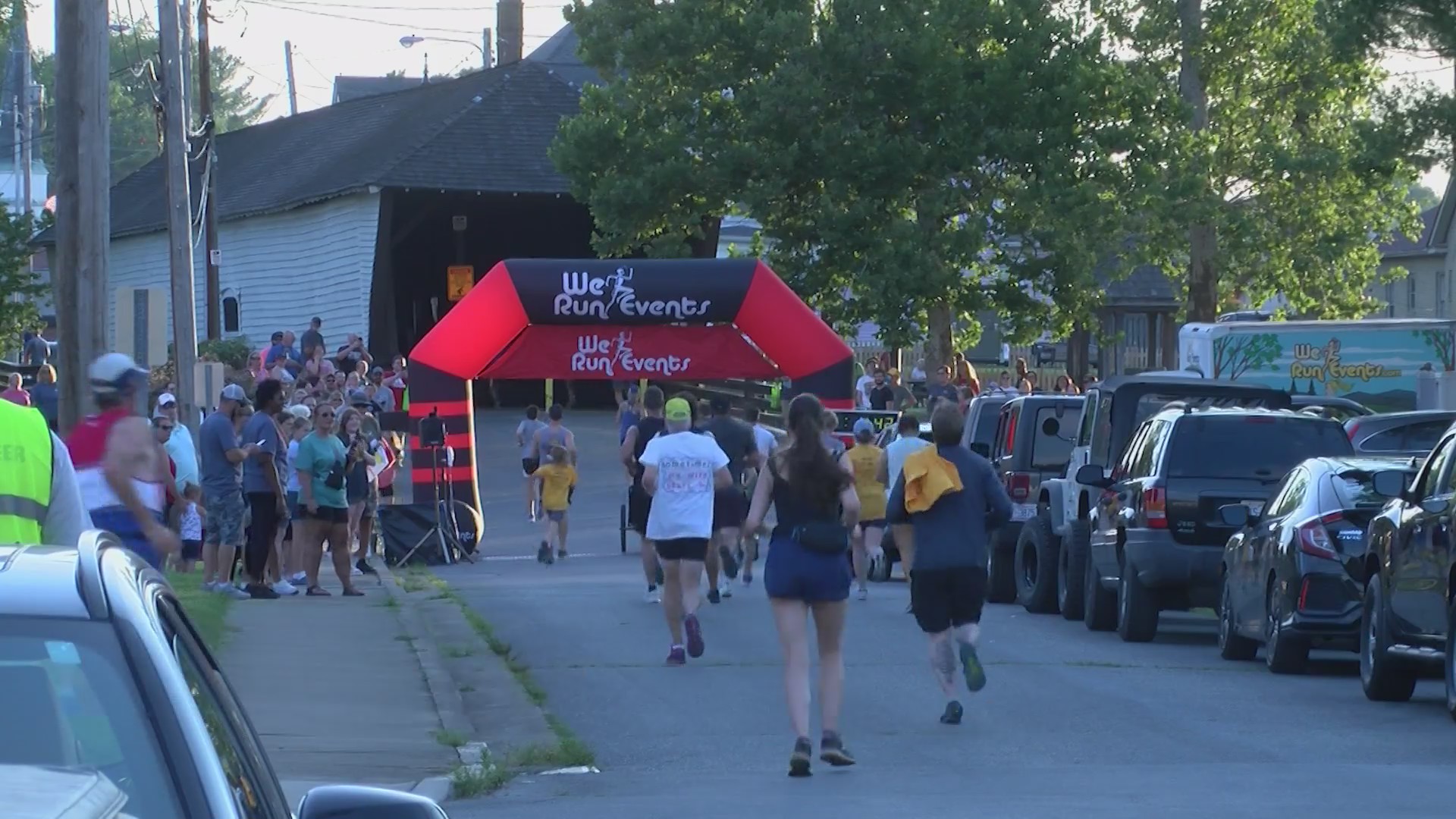 Elizabethton hosts Firefly 5K Run/Walk – WJHL | Tri-Cities News & Weather