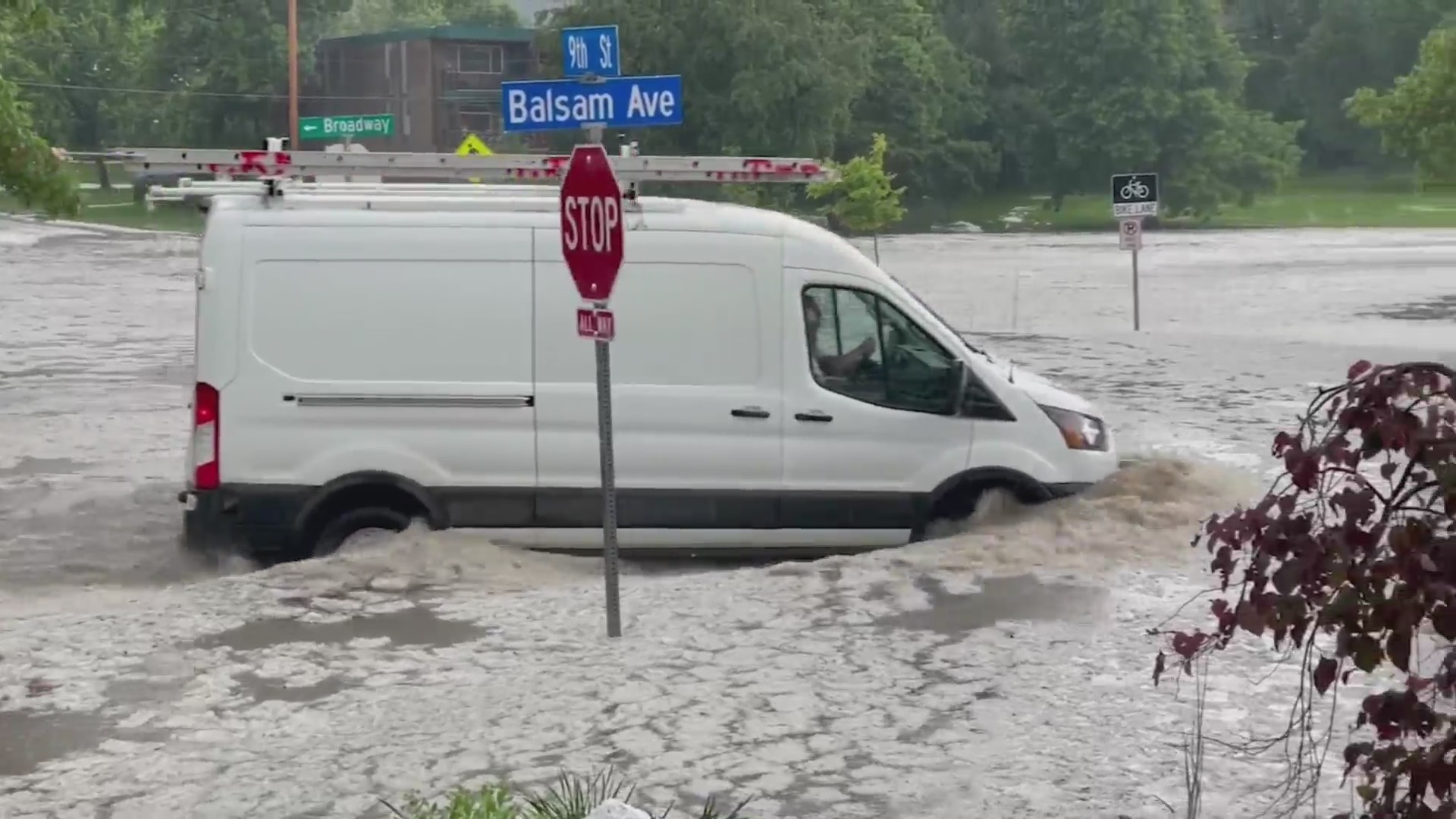 Hail and floods cover Boulder streets – FOX31 Denver