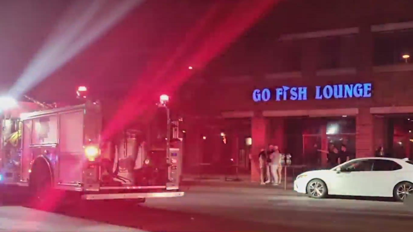 Pedestrian killed along Broadway in early morning crash – FOX31 Denver