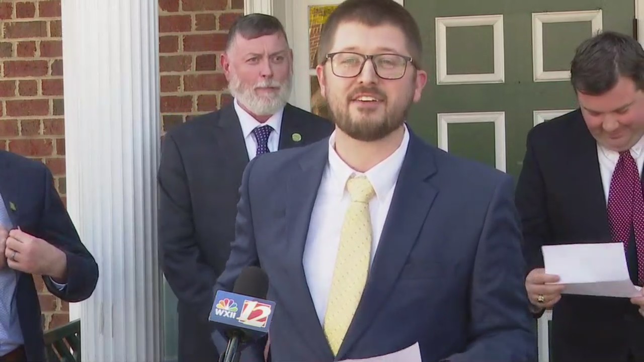 Pilot Mountain town officials hold press conference on police