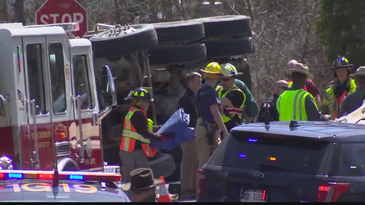 4 injured after crash involving dump truck – NEWS10 ABC