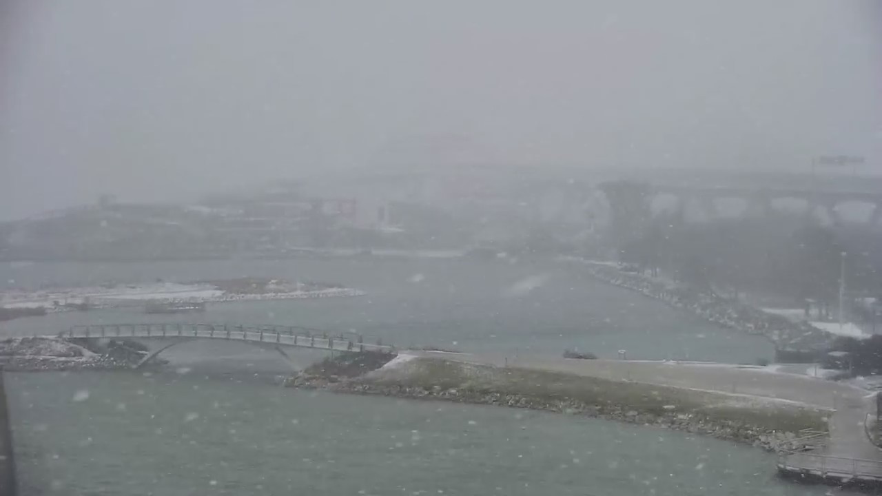 Winter storm with snow, ice, wind and bitter cold pummels much of the ...