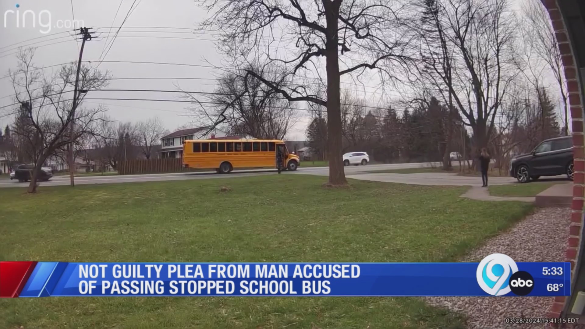 Man accused of passing stopped school bus in Manlius pleads not guilty ...