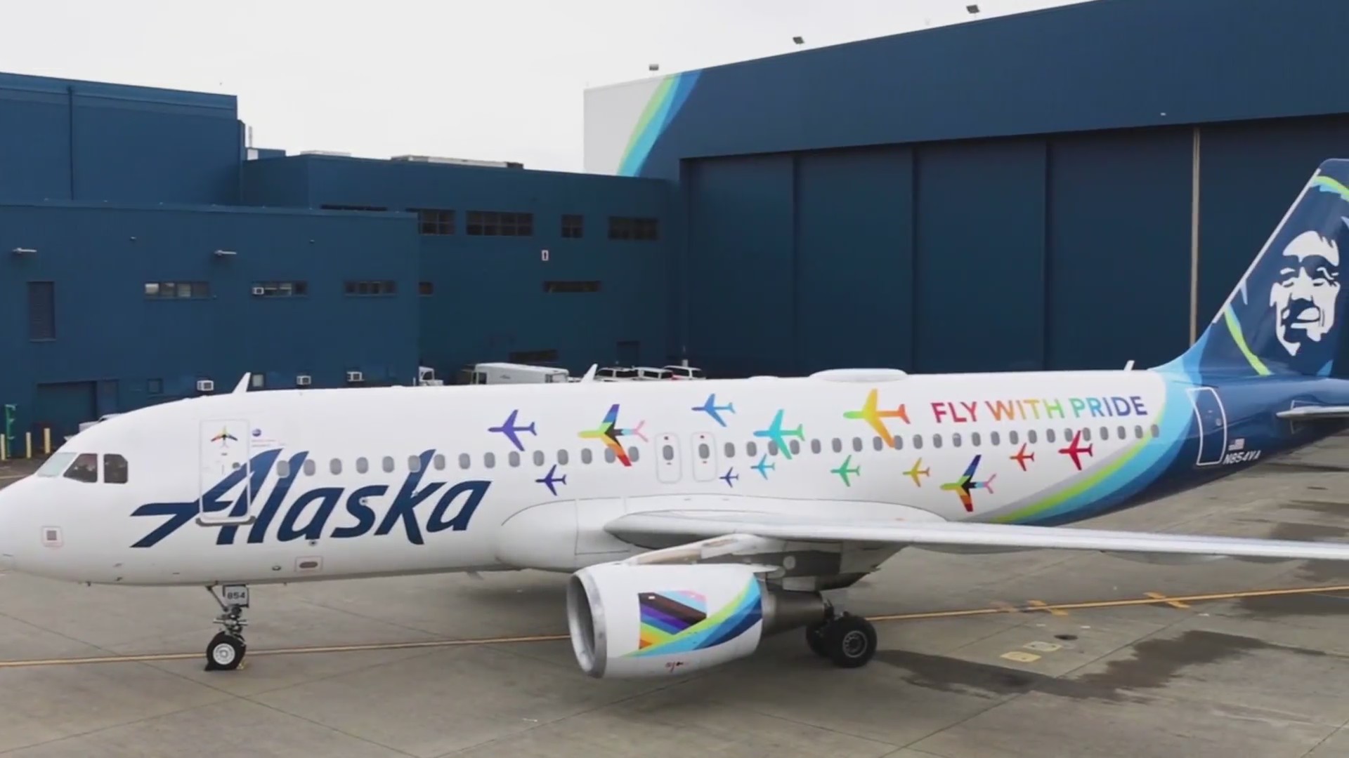 Alaska Airlines Fly with Pride KHON2