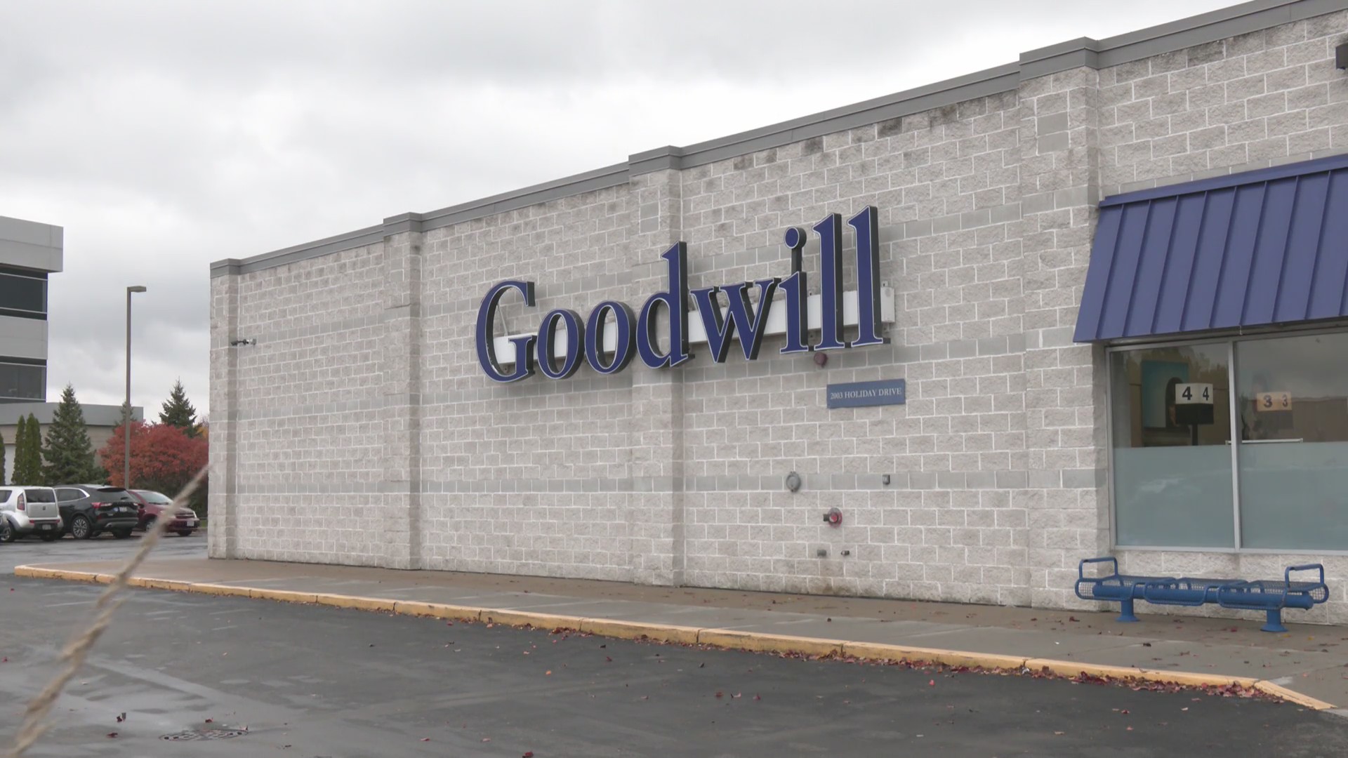 ‘Cluster bomblet’ at Janesville Goodwill store prompts bomb squad