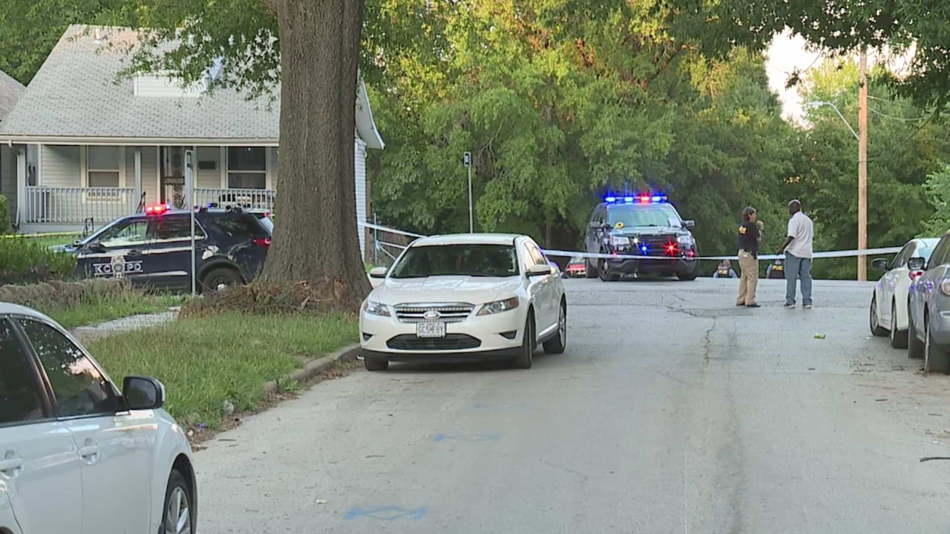 KC double shooting leaves one teen dead – FOX 4 Kansas City WDAF-TV ...