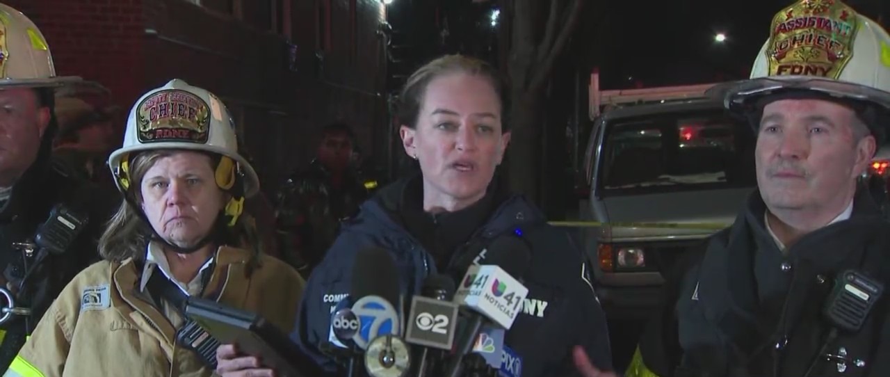 Woman seriously injured in massive Brooklyn house fire: FDNY – PIX11