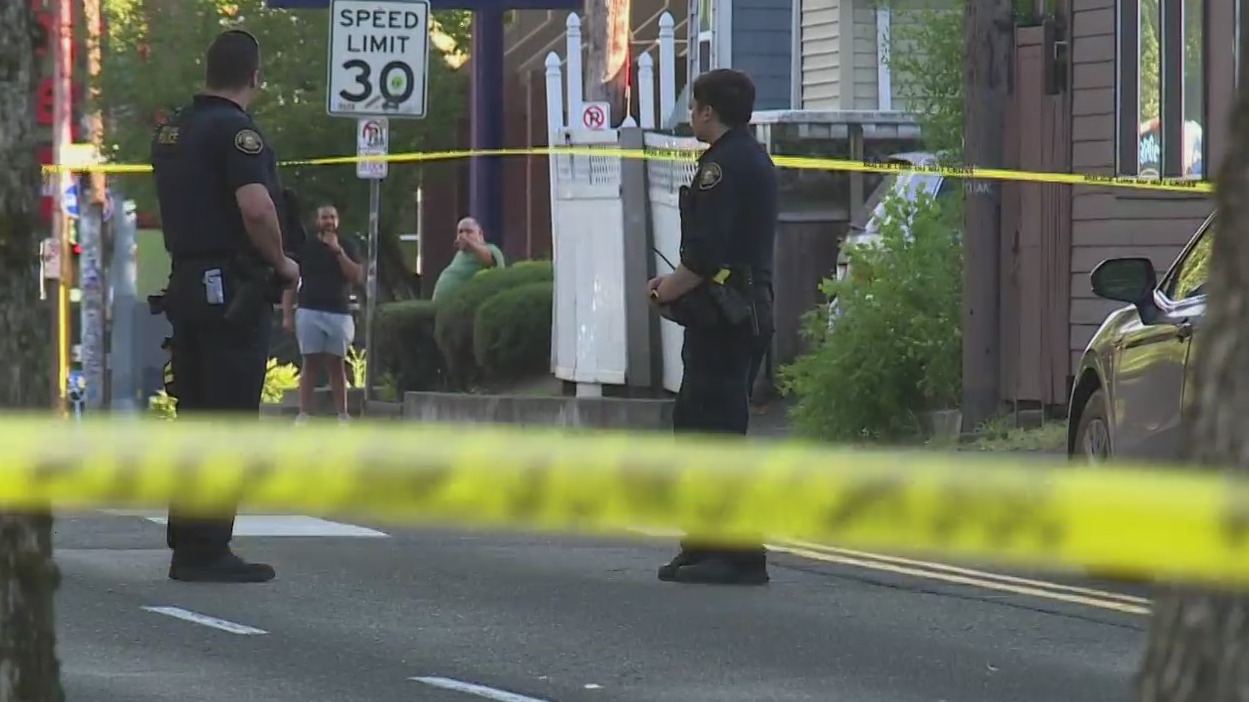 Youth librarian killed in fatal SE Portland rollover crash – KOIN.com
