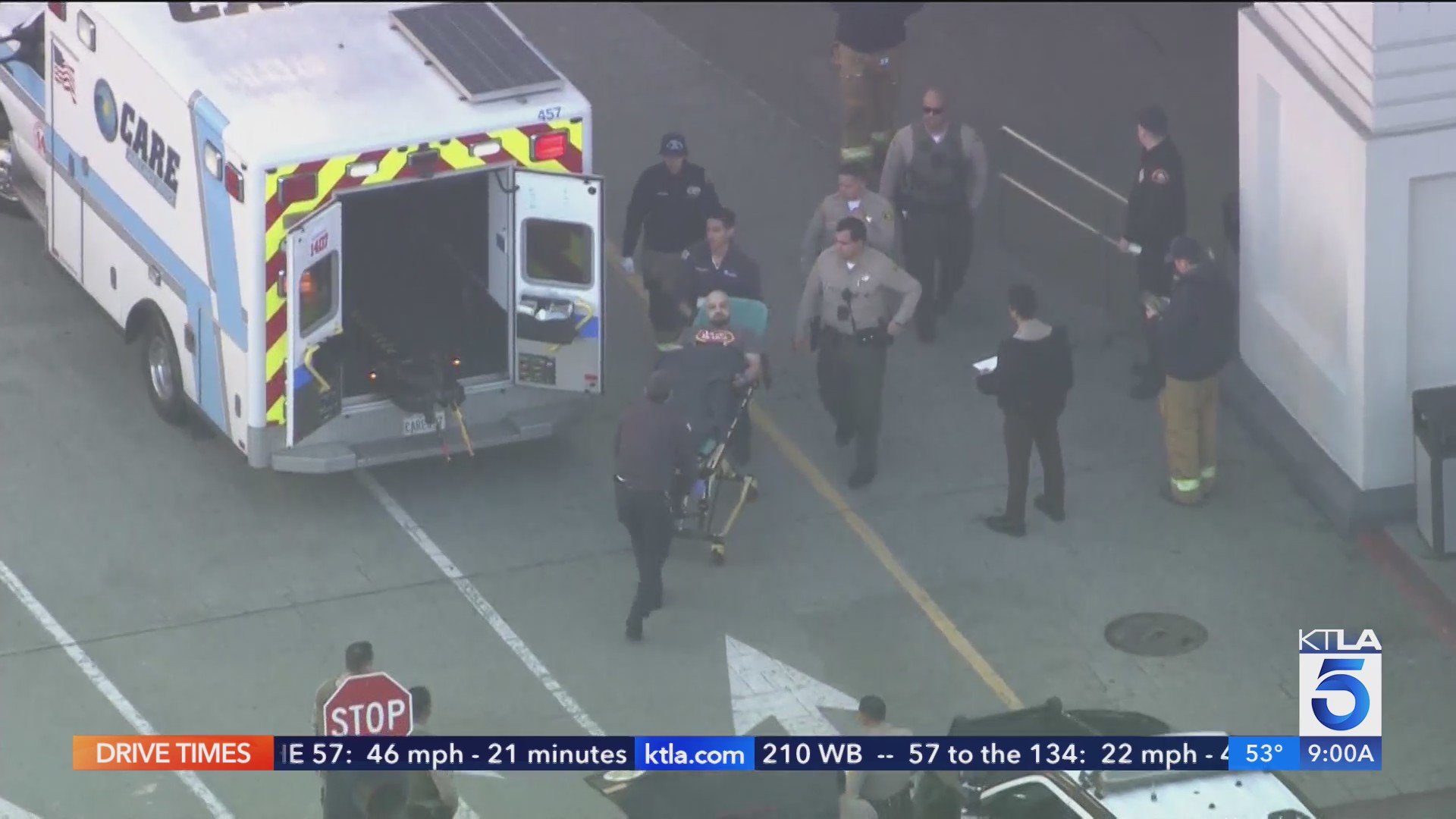 Man in custody after standoff with deputies at Commerce Casino – KTLA