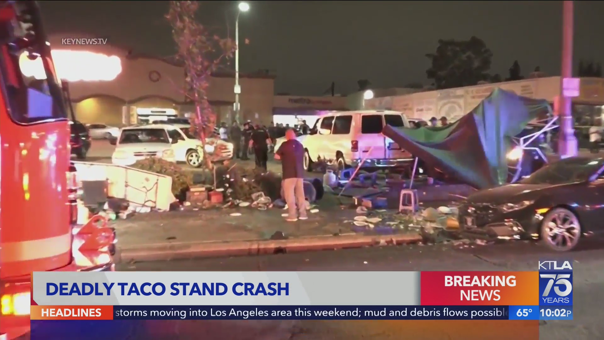 1 dead, 12 injured in Pomona after car crashes into food stand – KTLA