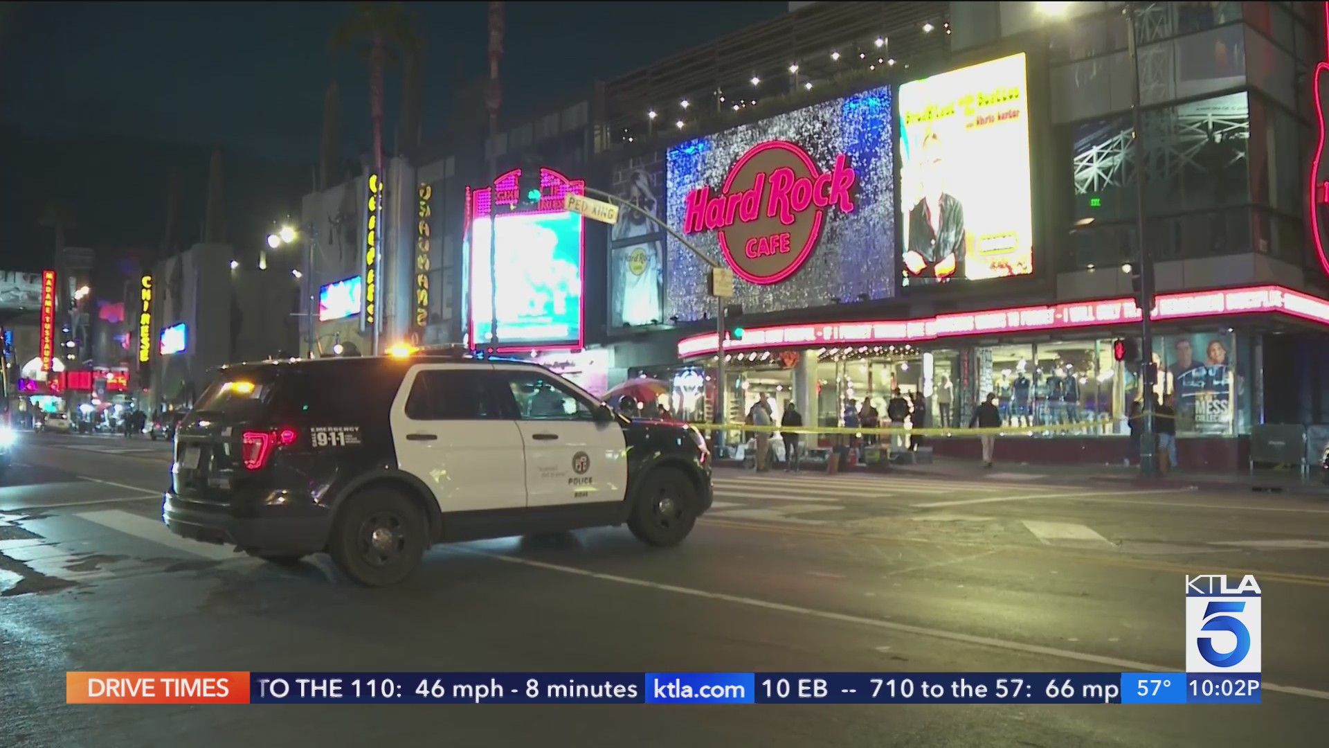 Man shot in the head on Hollywood Walk of Fame, suspects at large – KTLA