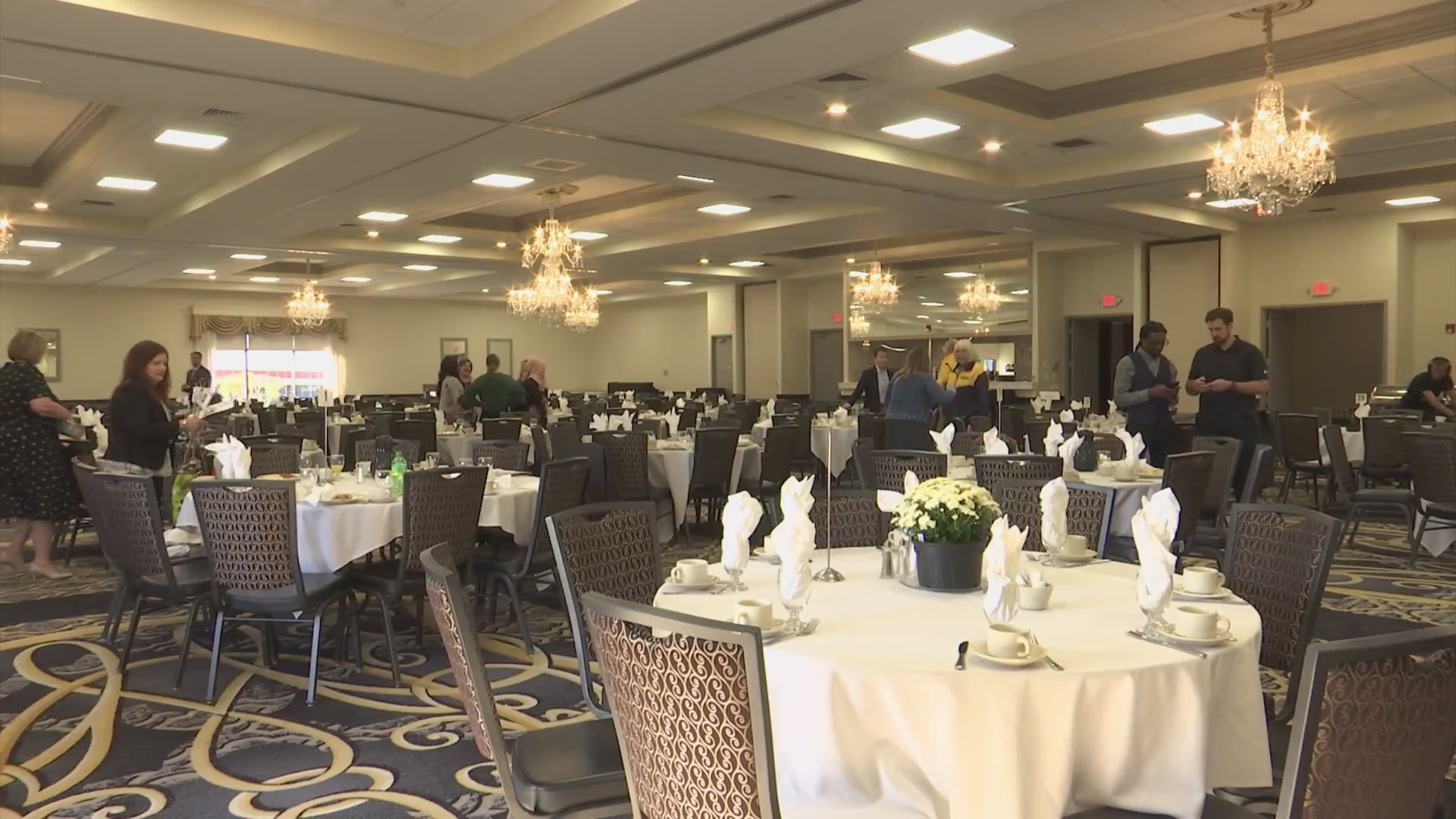 Rockford YMCA hosts donor breakfast