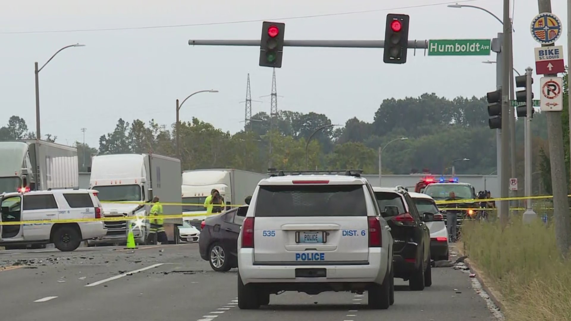 Five vehicles involved in north St. Louis crash, several injured – FOX 2