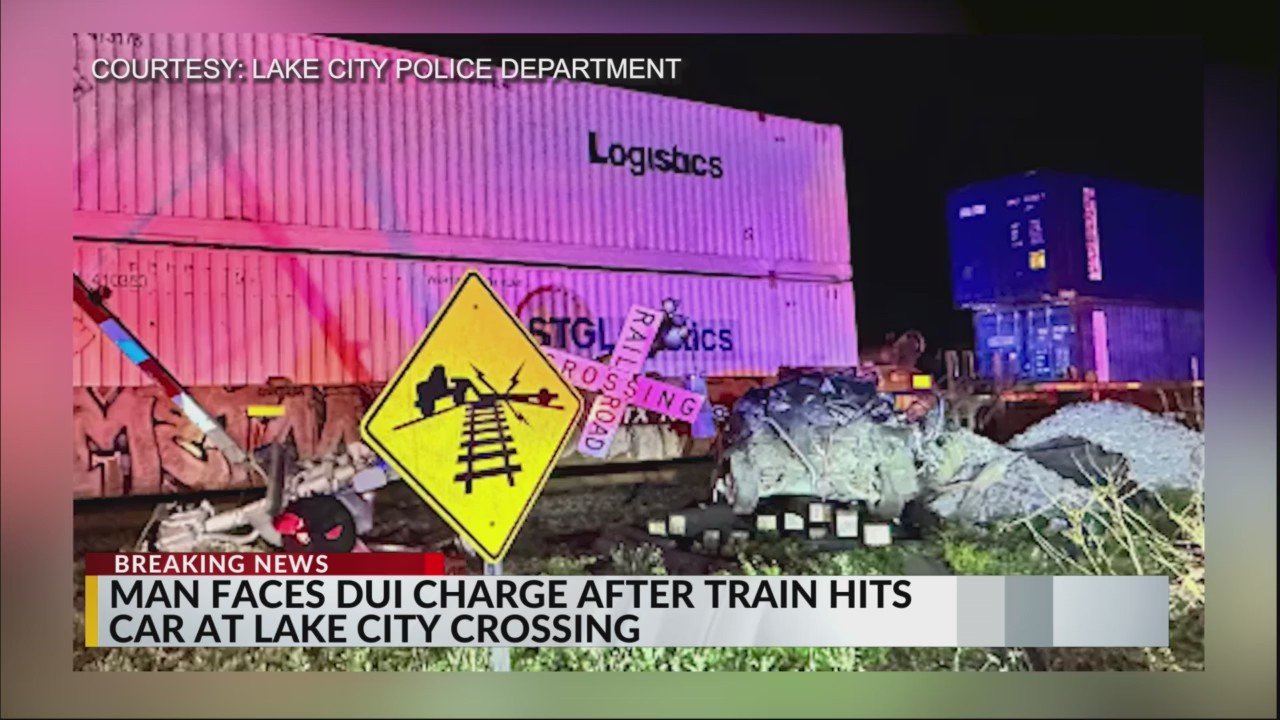 Man faces DUI charge after train hits vehicle at Lake City crossing – WBTW