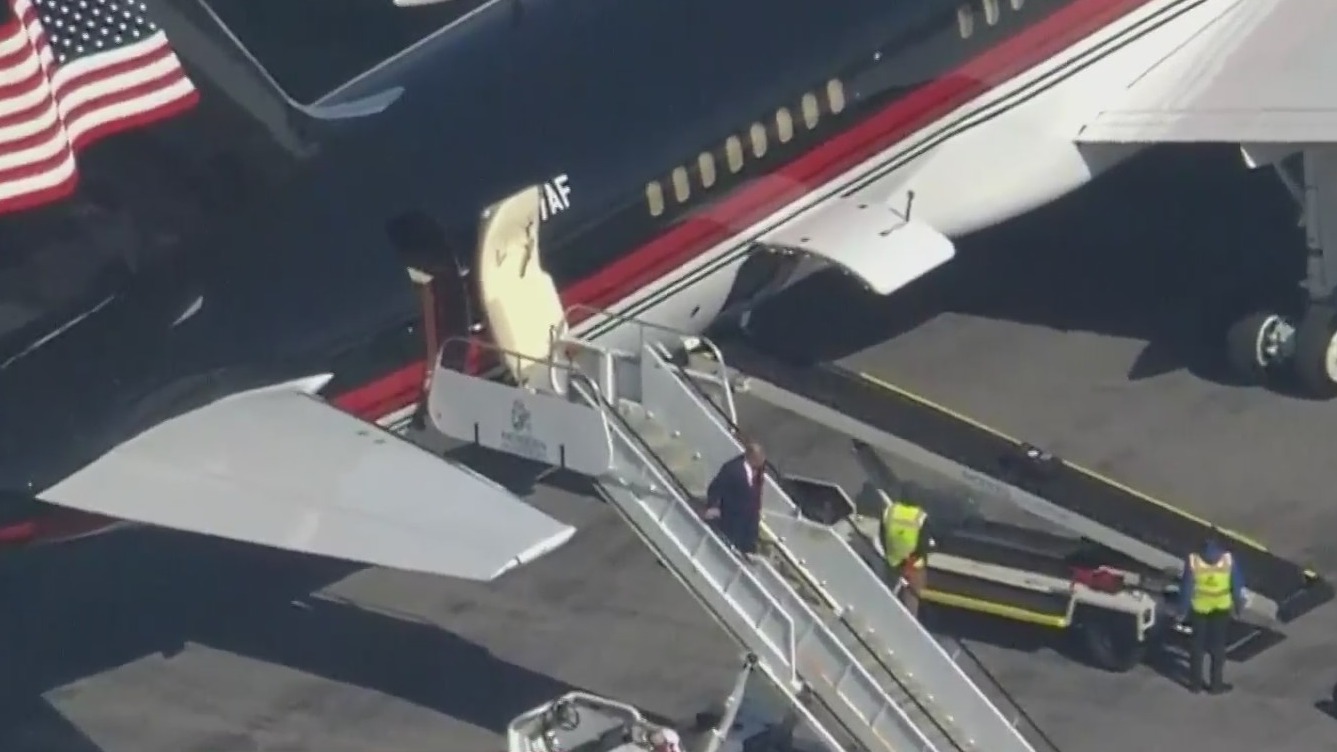 Trump lands in New York ahead of arraignment | Rush Hour – NewsNation