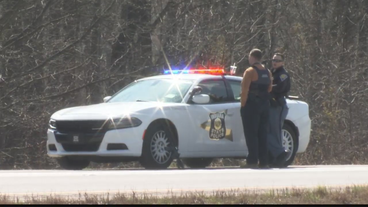 ISP: Tennessee fugitive arrested after chase on I-64 – WKRN News 2