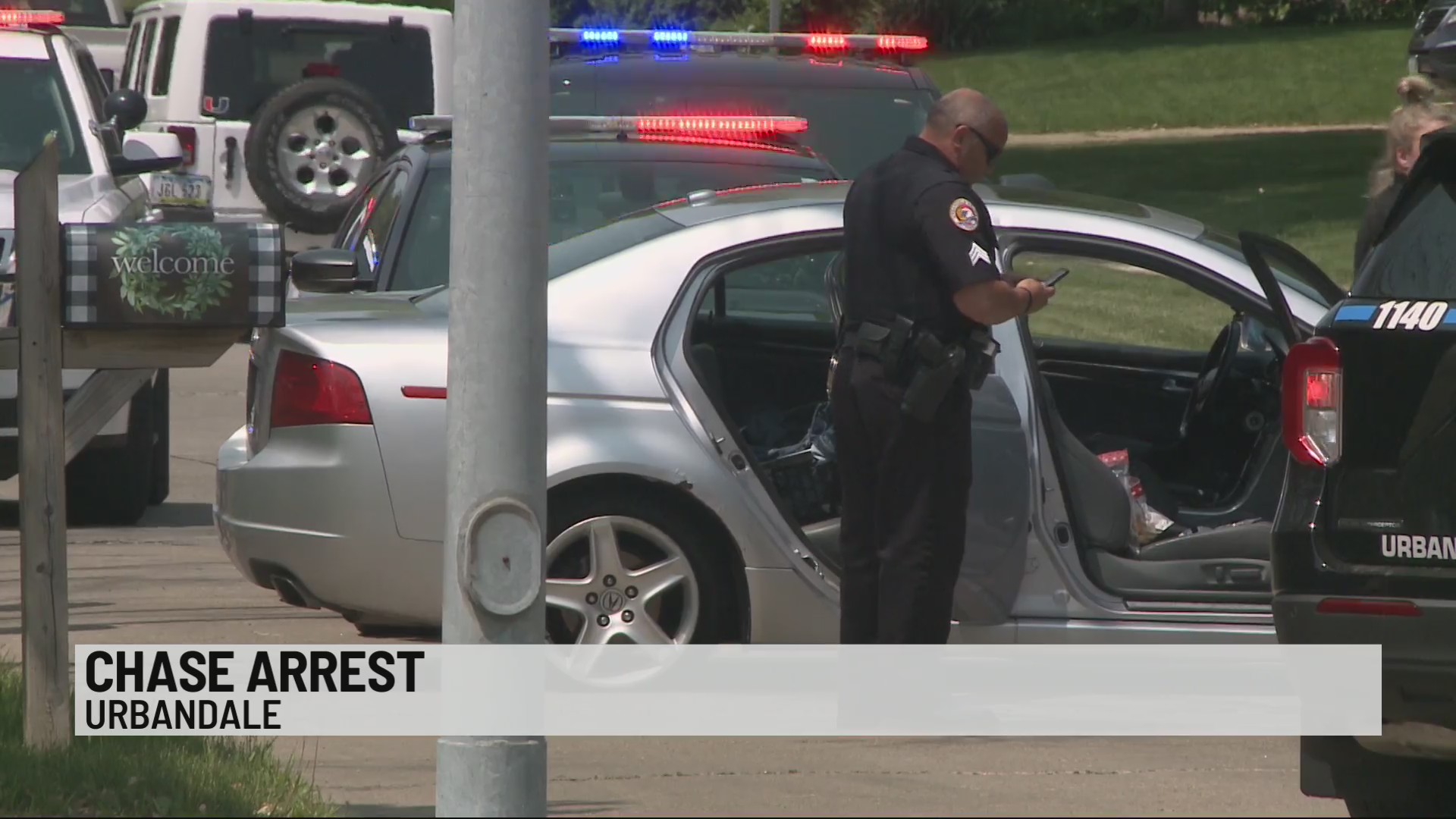 Des Moines man arrested after allegedly fleeing police, crashing car ...