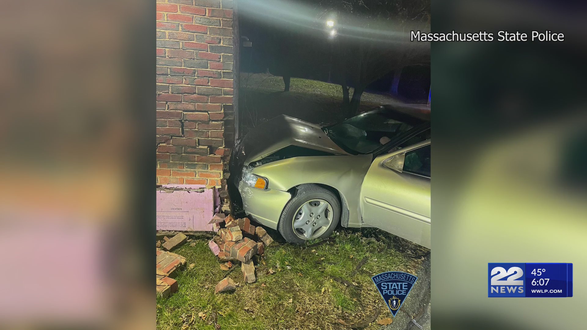 Pittsfield teenager charged with OUI after crashing into Massachusetts ...