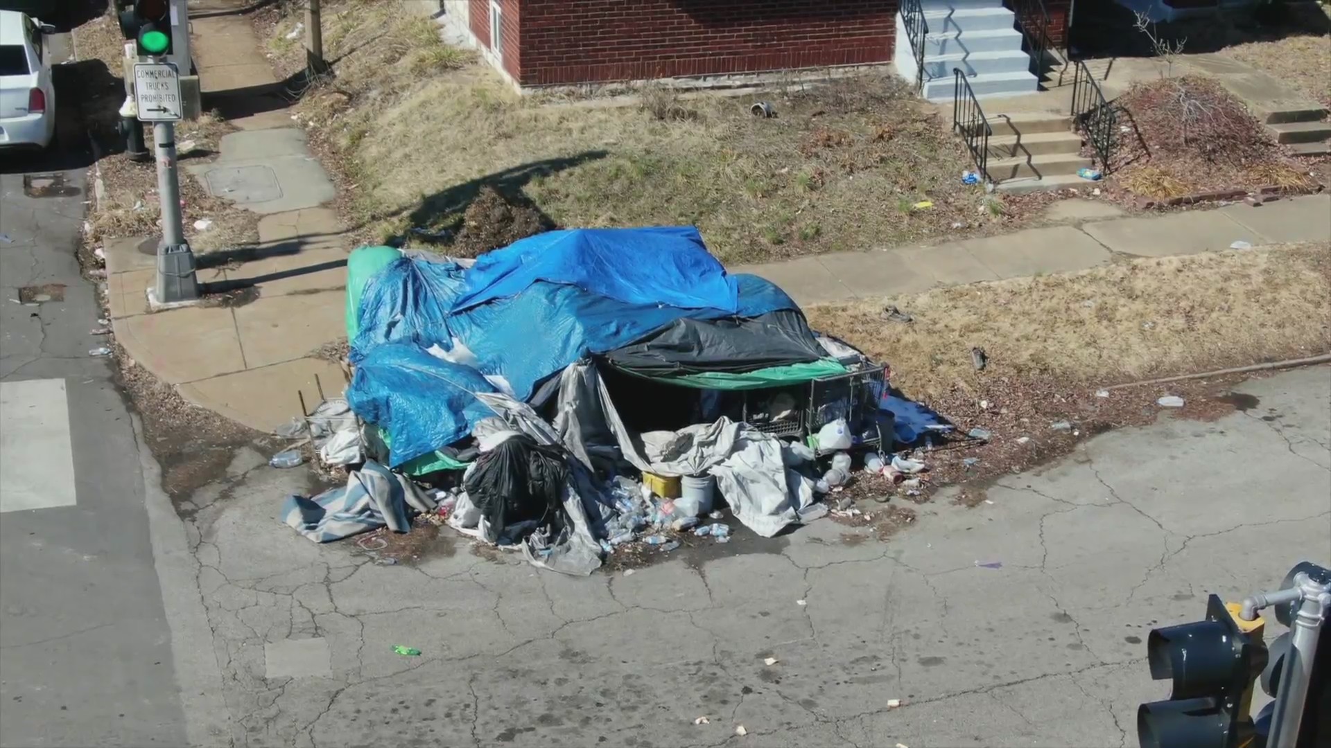 St. Louis homeowners take legal action against squatters – FOX 2