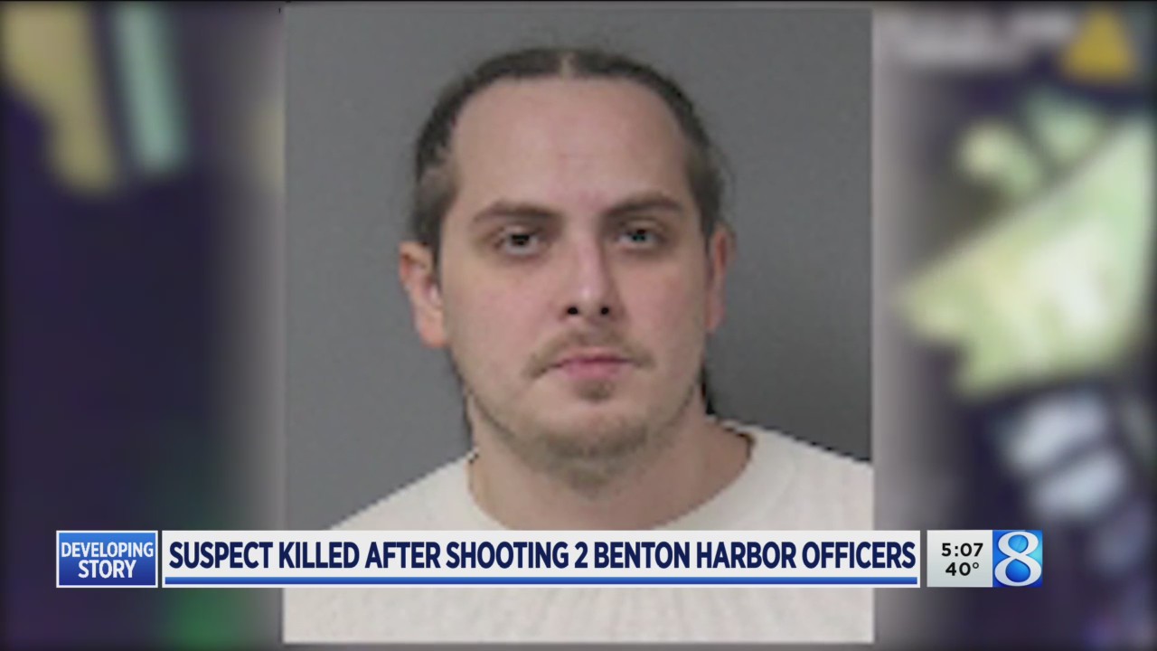 Suspect killed after shooting 2 Benton Harbor officers – WOODTV.com