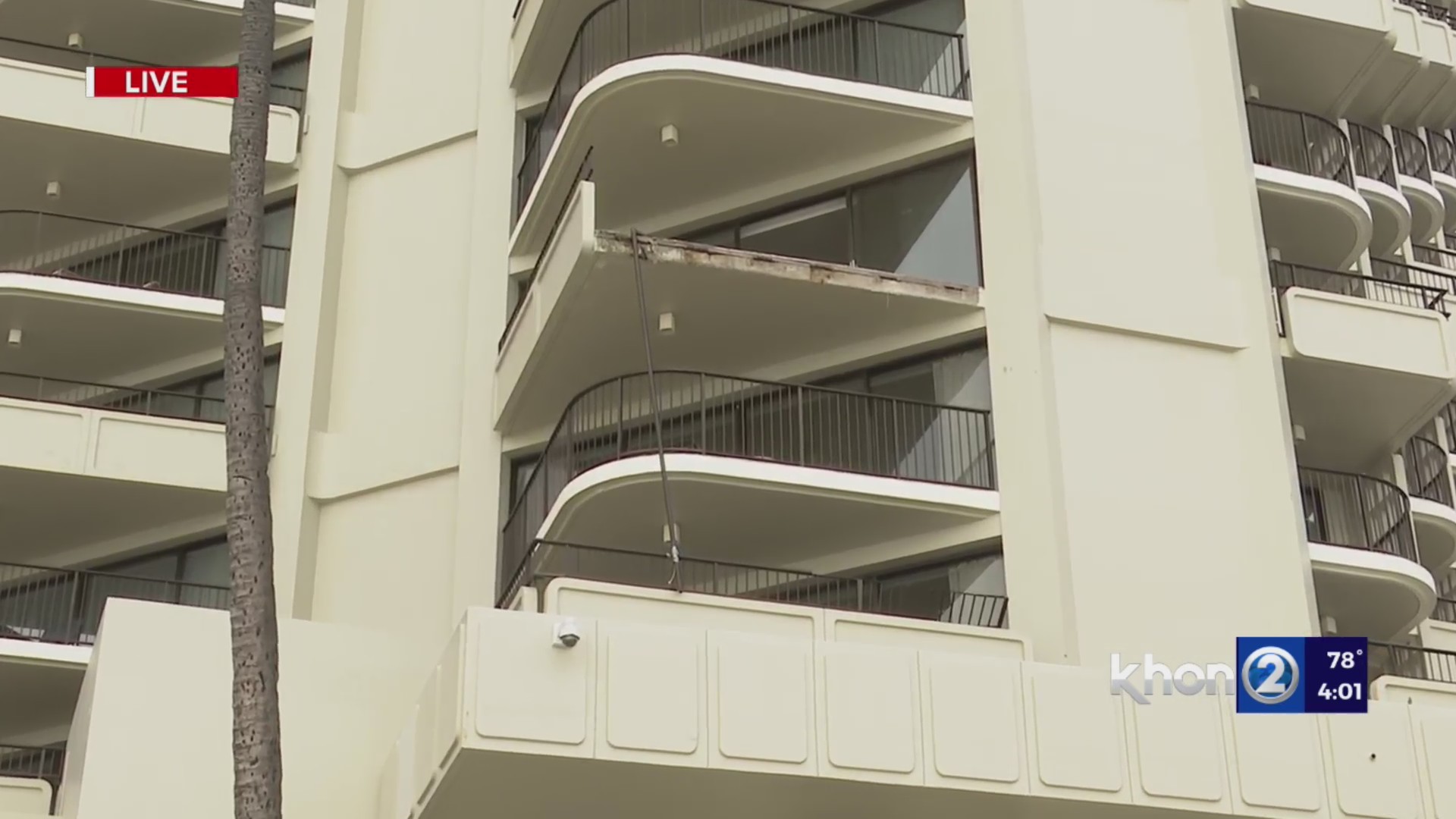 ‘It was happening in slow motion,’ Waikiki railing falls off balcony ...