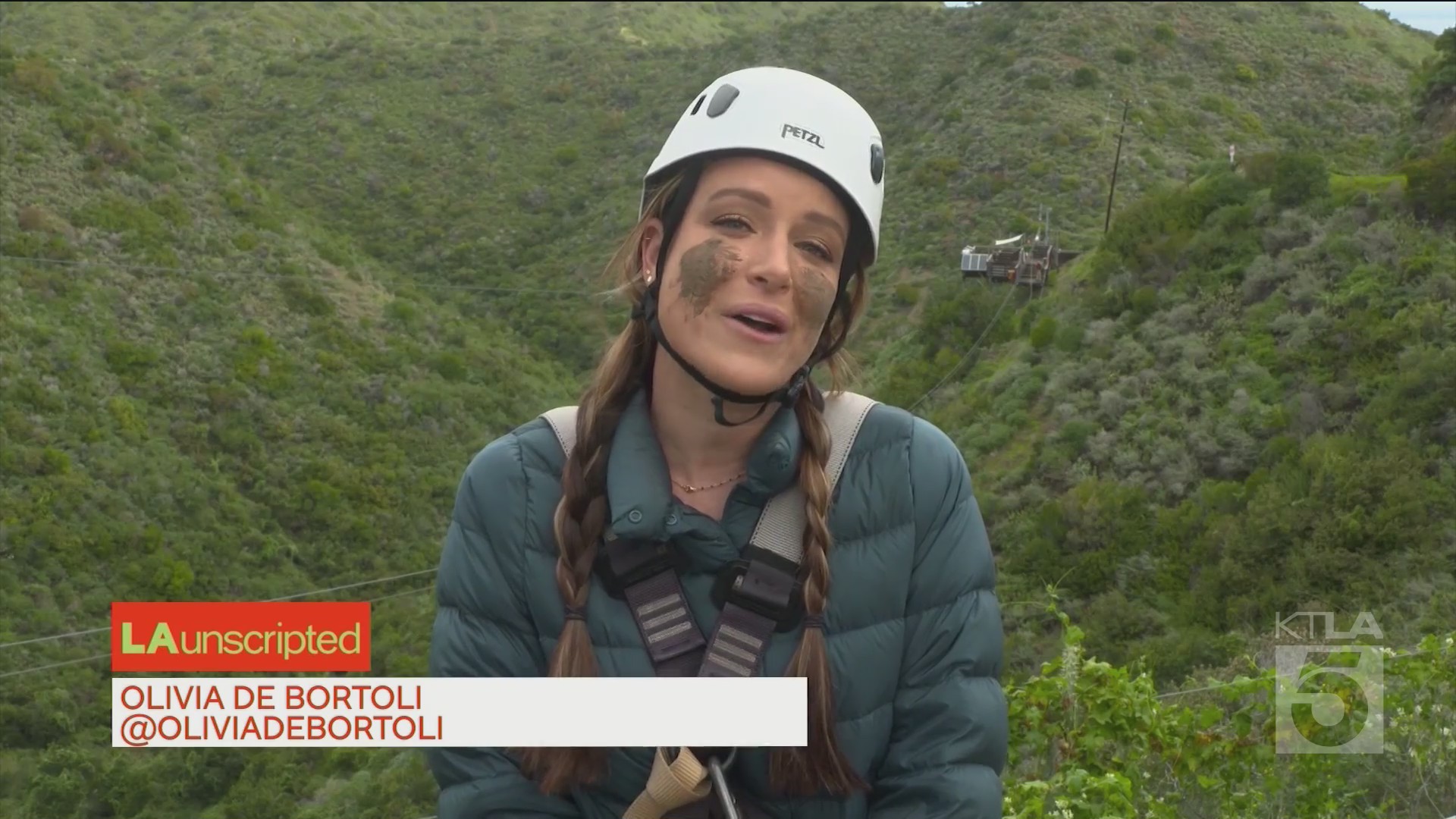 BEAR GRYLLS SURVIVAL ACADEMY