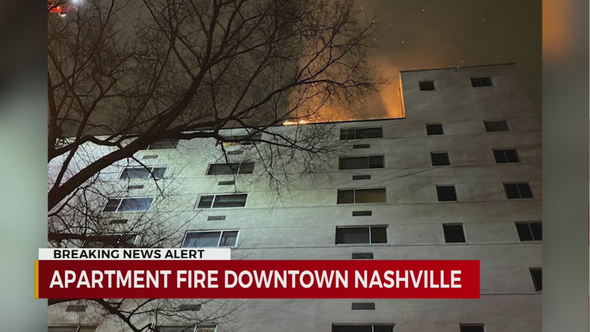 Roof catches fire at apartment building in downtown Nashville – WKRN News 2