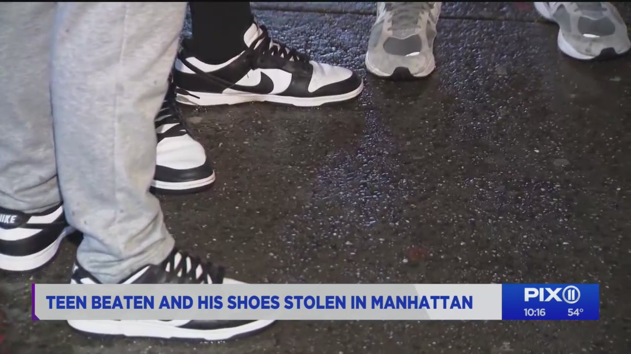 Stealing shoes after a fight is a trophy in Manhattan – PIX11
