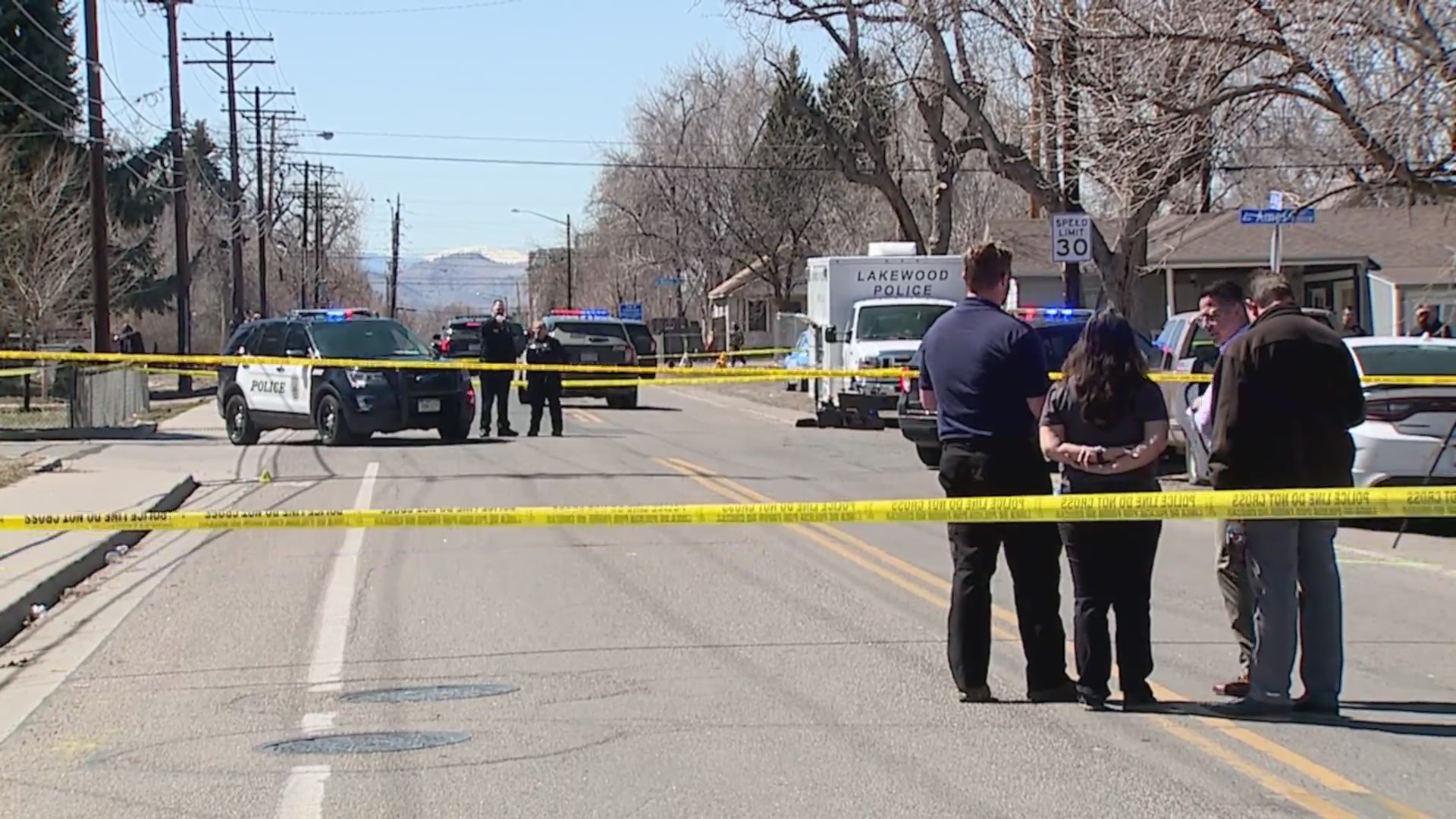 1 GIRL 2 ADULTS FOUND DEAD AFTER TRIPLE SHOOTING AT LAKEWOOD HOME visual data 4