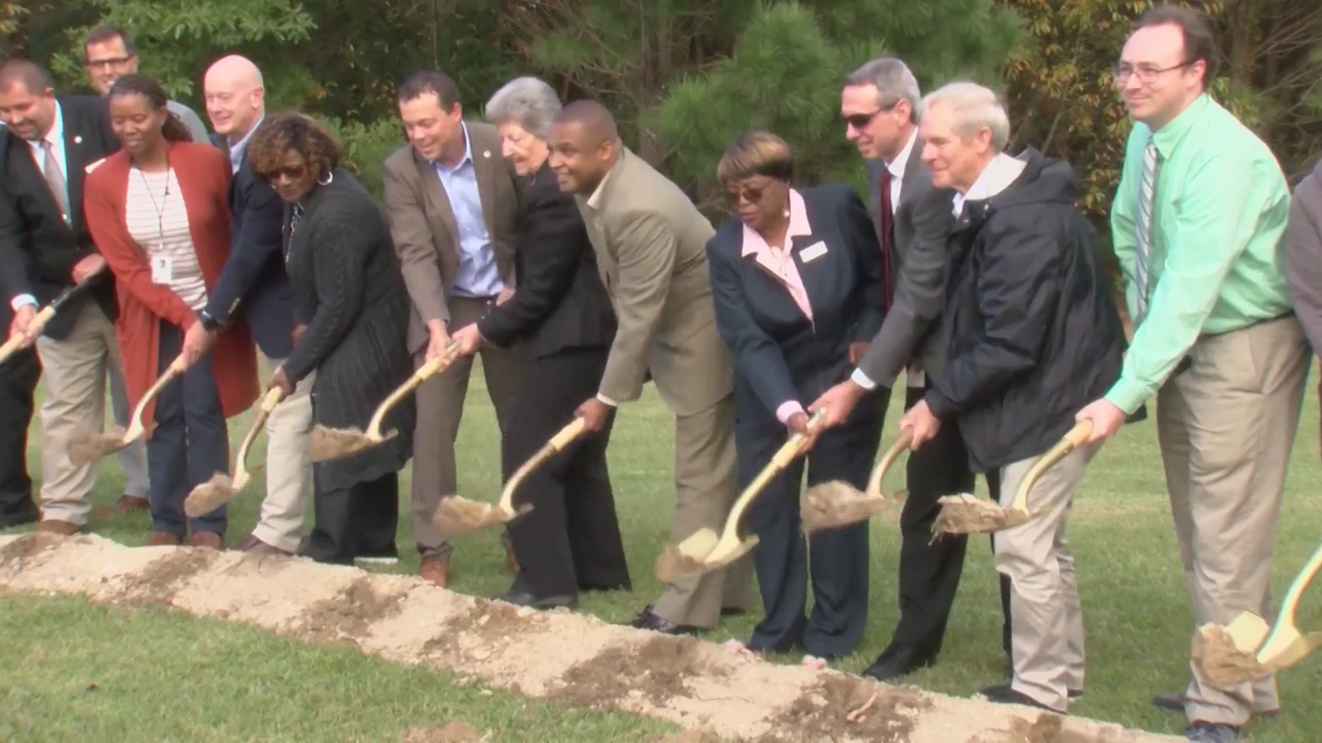 Groundbreaking ceremony held for New Twin Community Centers – WNCT