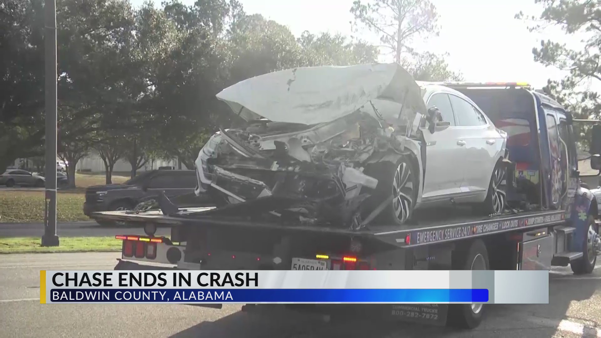 Police chase on Causeway ends in wreck in Daphne – WKRG News 5