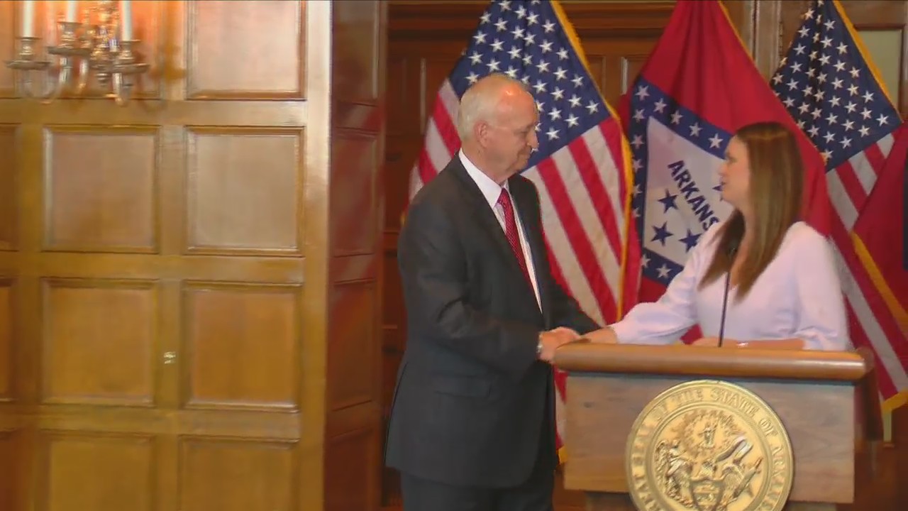 Sanders appoints Larry Walther as State Treasurer in emotional