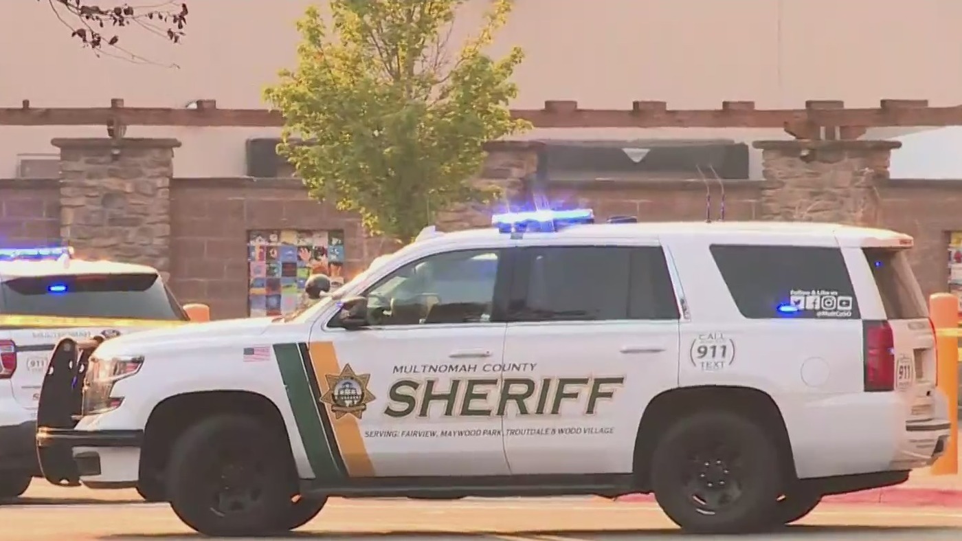 Shooting investigation underway outside Wood Village Fred Meyer – KOIN.com