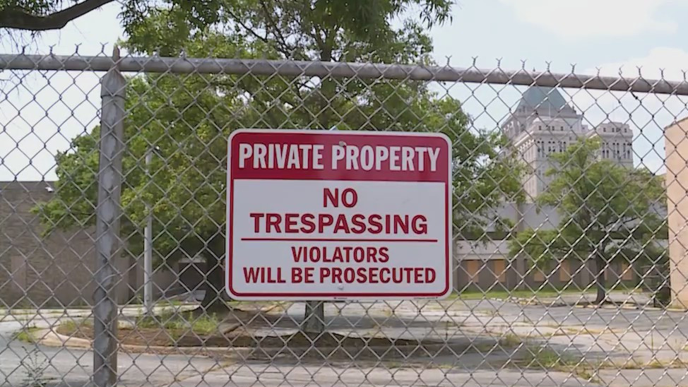 Body Found In Old Greensboro News Record Building Fox8 Wghp