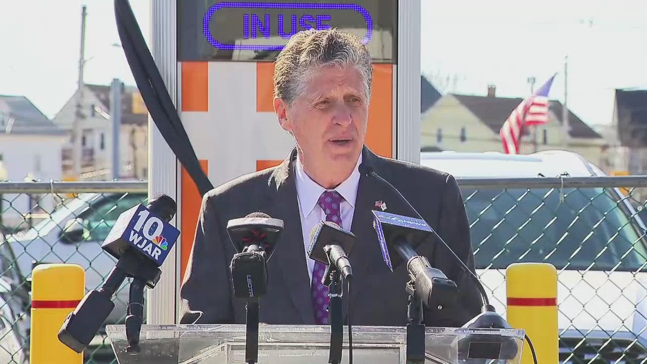 VIDEO NOW Gov. McKee announces electric vehicle rebate program