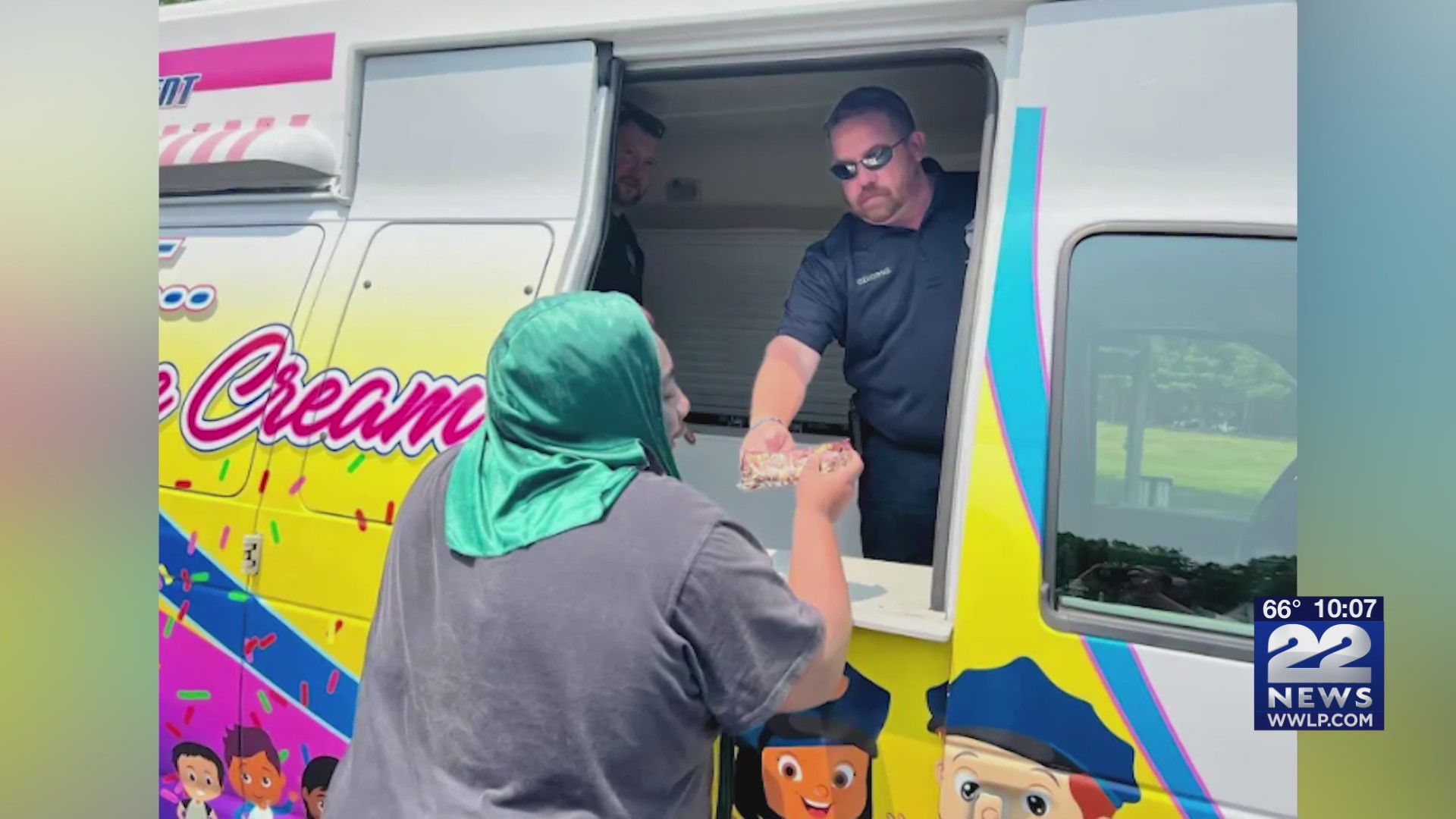 Chicopee police ice cream truck stops at Sunshine Village WWLP