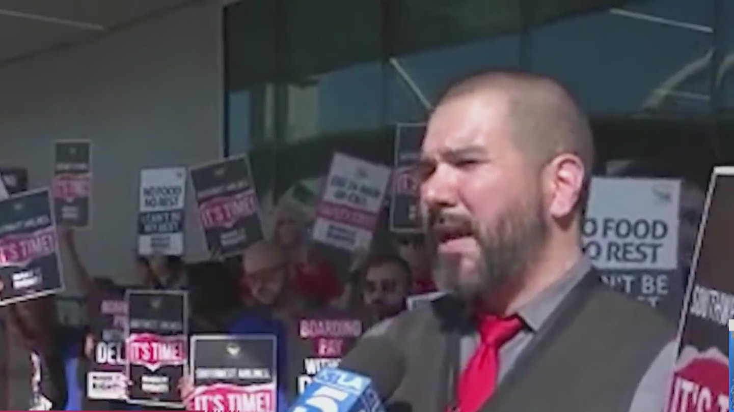 Flight attendants protest at airports across the country | Rush Hour ...