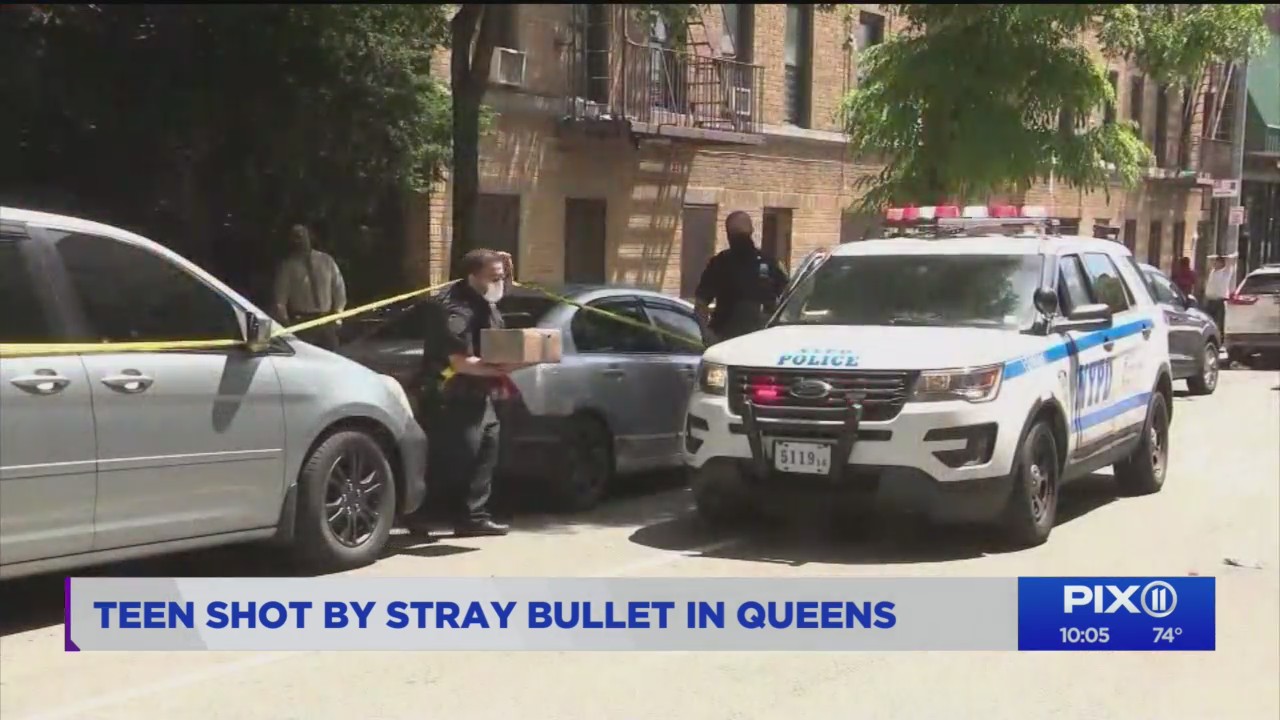 Police search for suspect after teen shot by stray bullet in Queens – PIX11