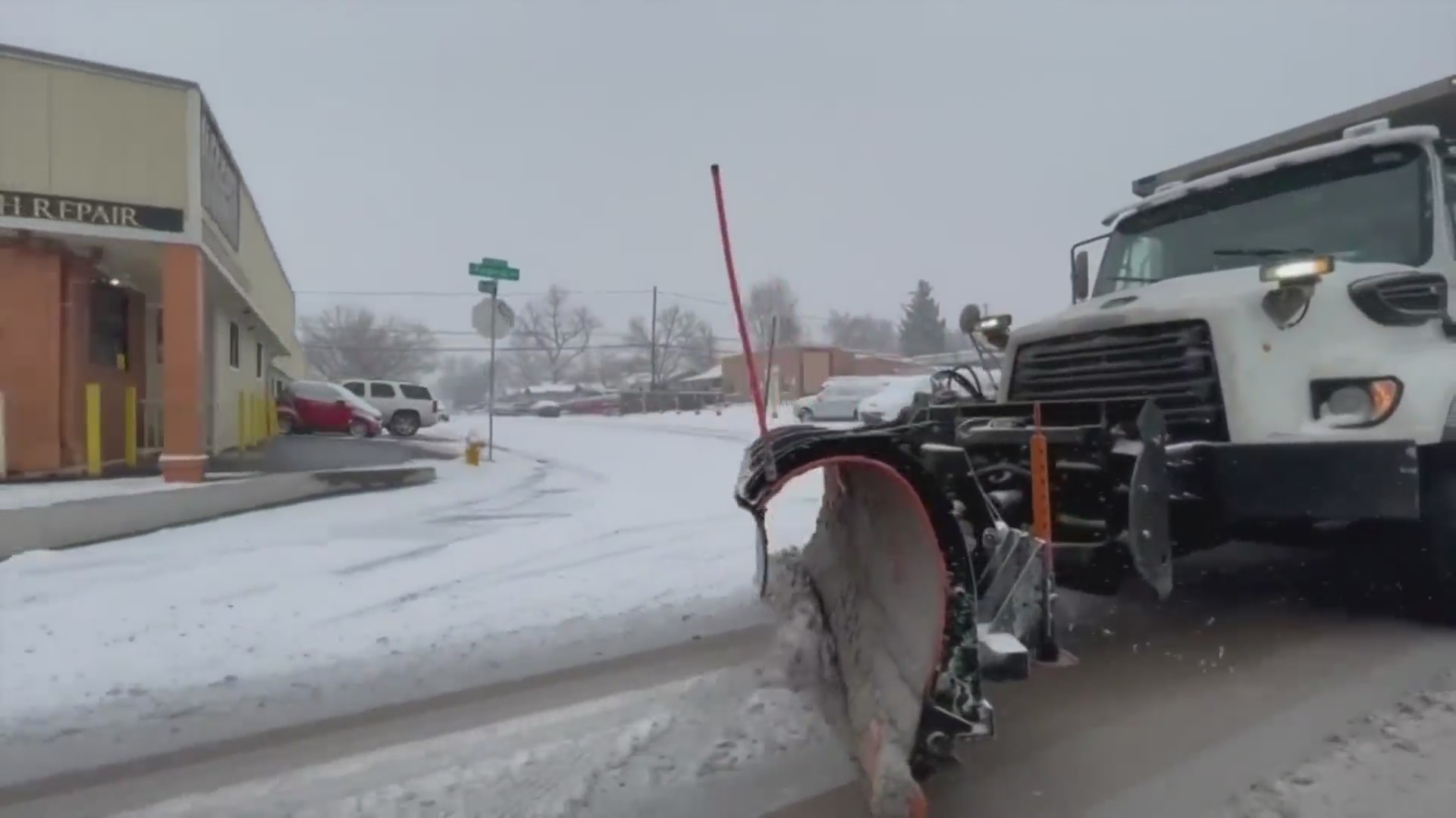 Cities lay out plow plans as snow moves in FOX31 Denver