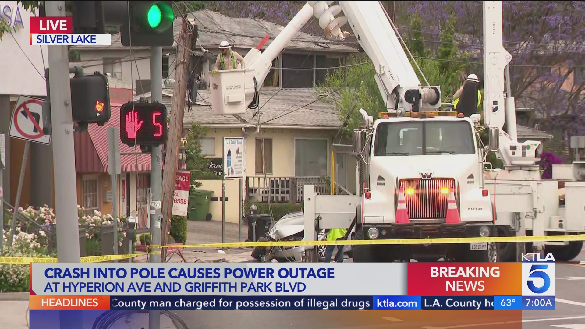 Hundreds without power when car crashes into pole in Los Feliz area – KTLA
