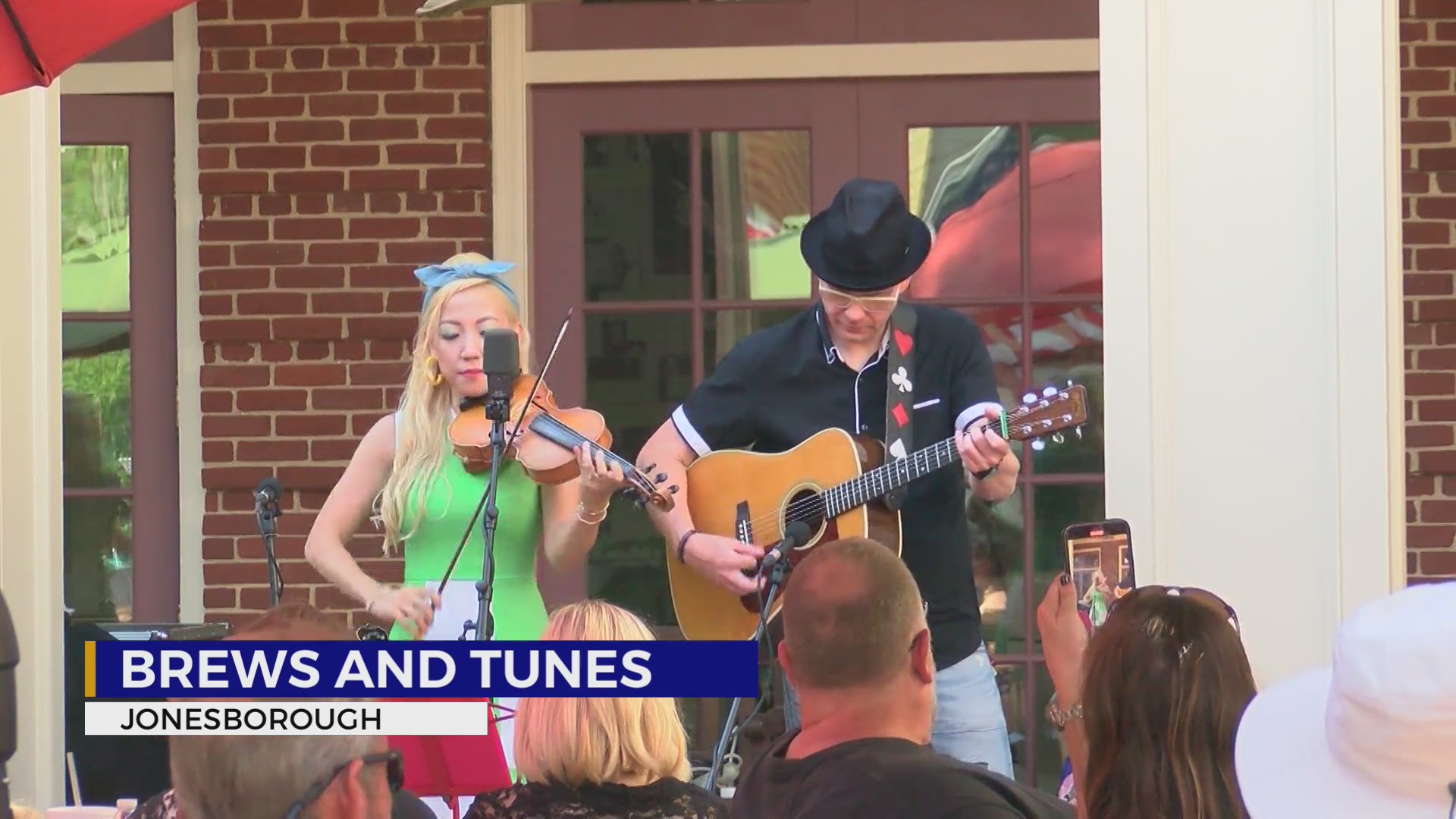 Guests enjoy Brews and Tunes at Jonesborough storytelling center WJHL