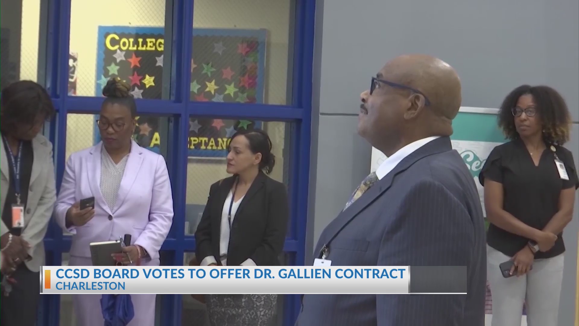 Charleston County School Board will offer superintendent contract to Dr