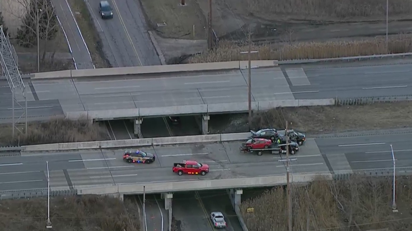 Driver accused of leading Lake Co. deputies on chase, crashing head-on ...