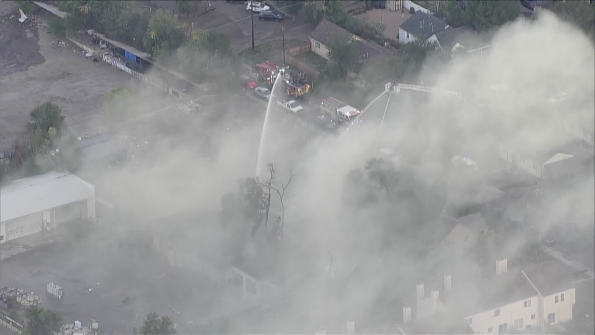 Seeing smoke? Crews fighting fire at abandoned building – FOX31 Denver