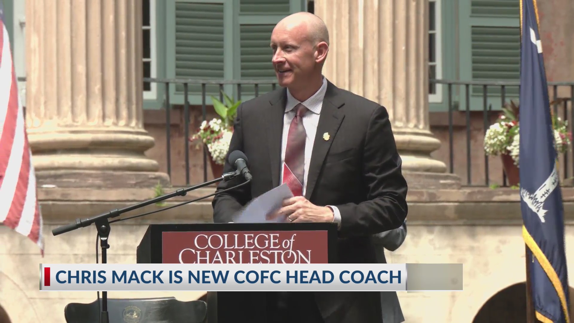 Charleston hires exLouisville coach Chris Mack WCBD News 2