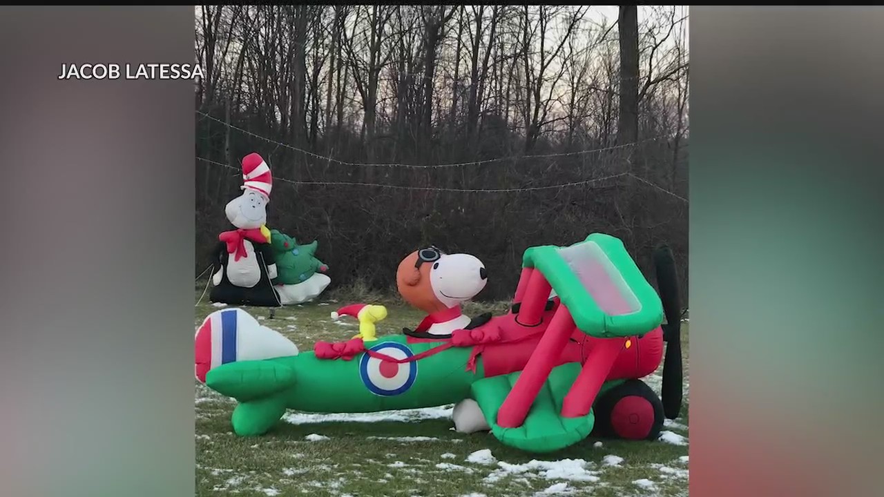 Inflatable stolen from Boardman teen’s holiday display
