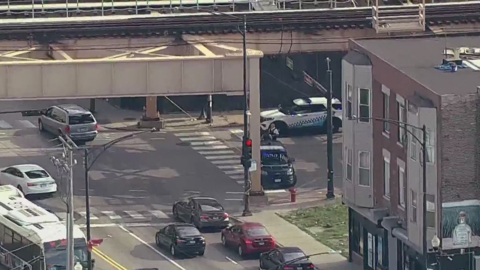 Triple shooting on West Side leaves 2 in critical condition – WGN-TV