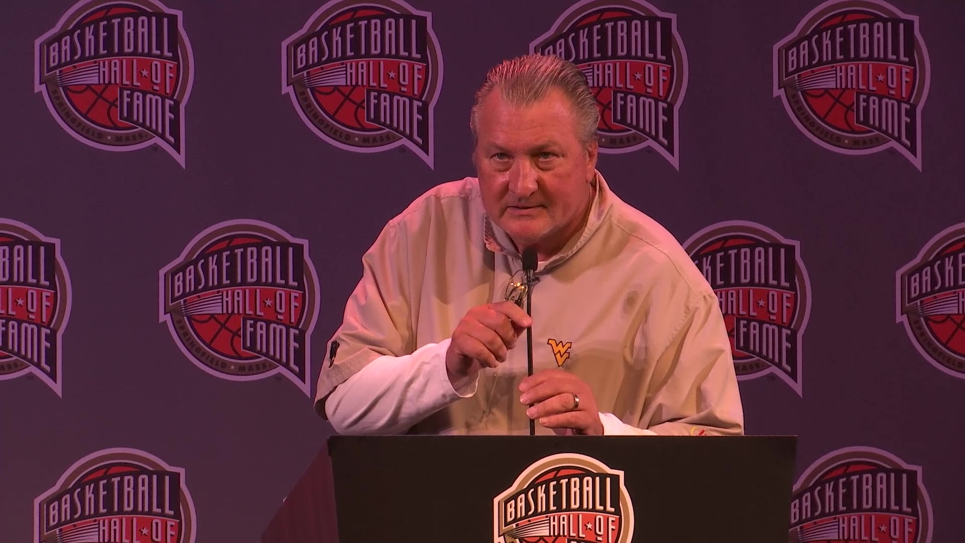 Ryan Decker recaps Day One of Bob Huggins’ Hall of Fame weekend