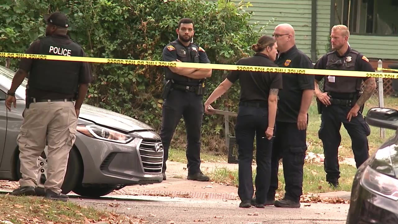 VIDEO: 2 shot, 1 killed on Cleveland’s east side – Fox 8 Cleveland WJW
